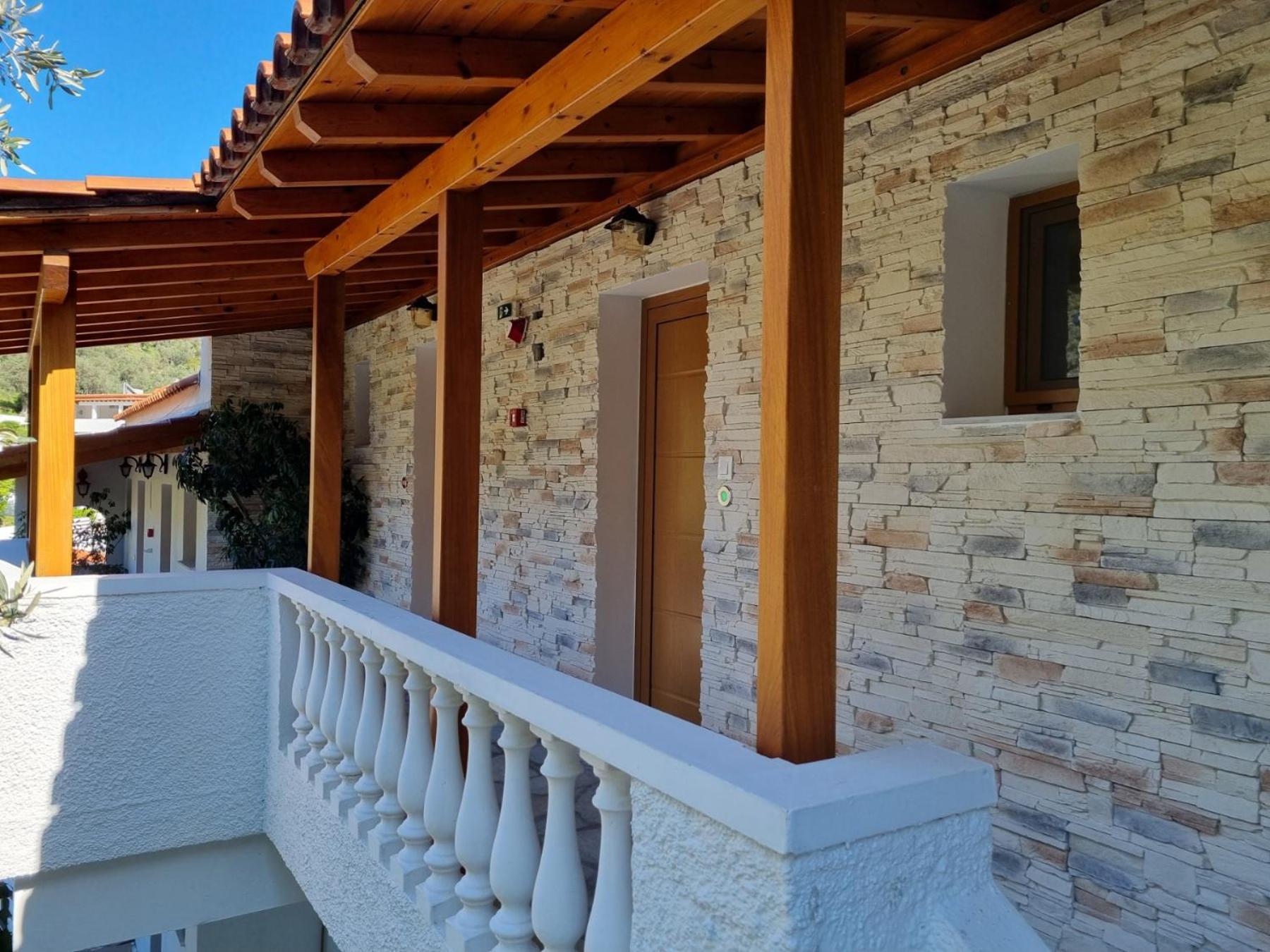 Olive Grove View Apartment Skiathos Town Ngoại thất bức ảnh