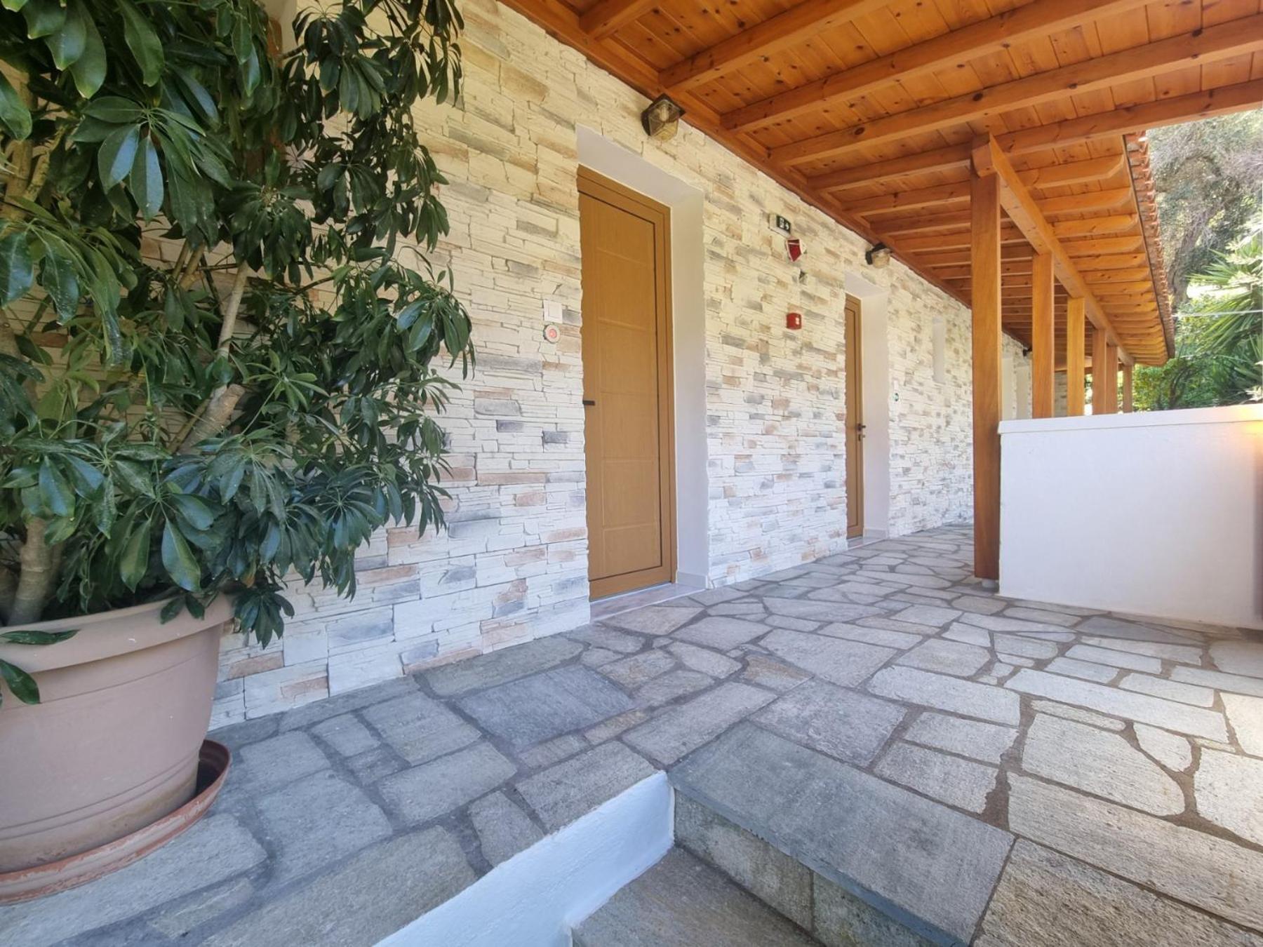 Olive Grove View Apartment Skiathos Town Ngoại thất bức ảnh